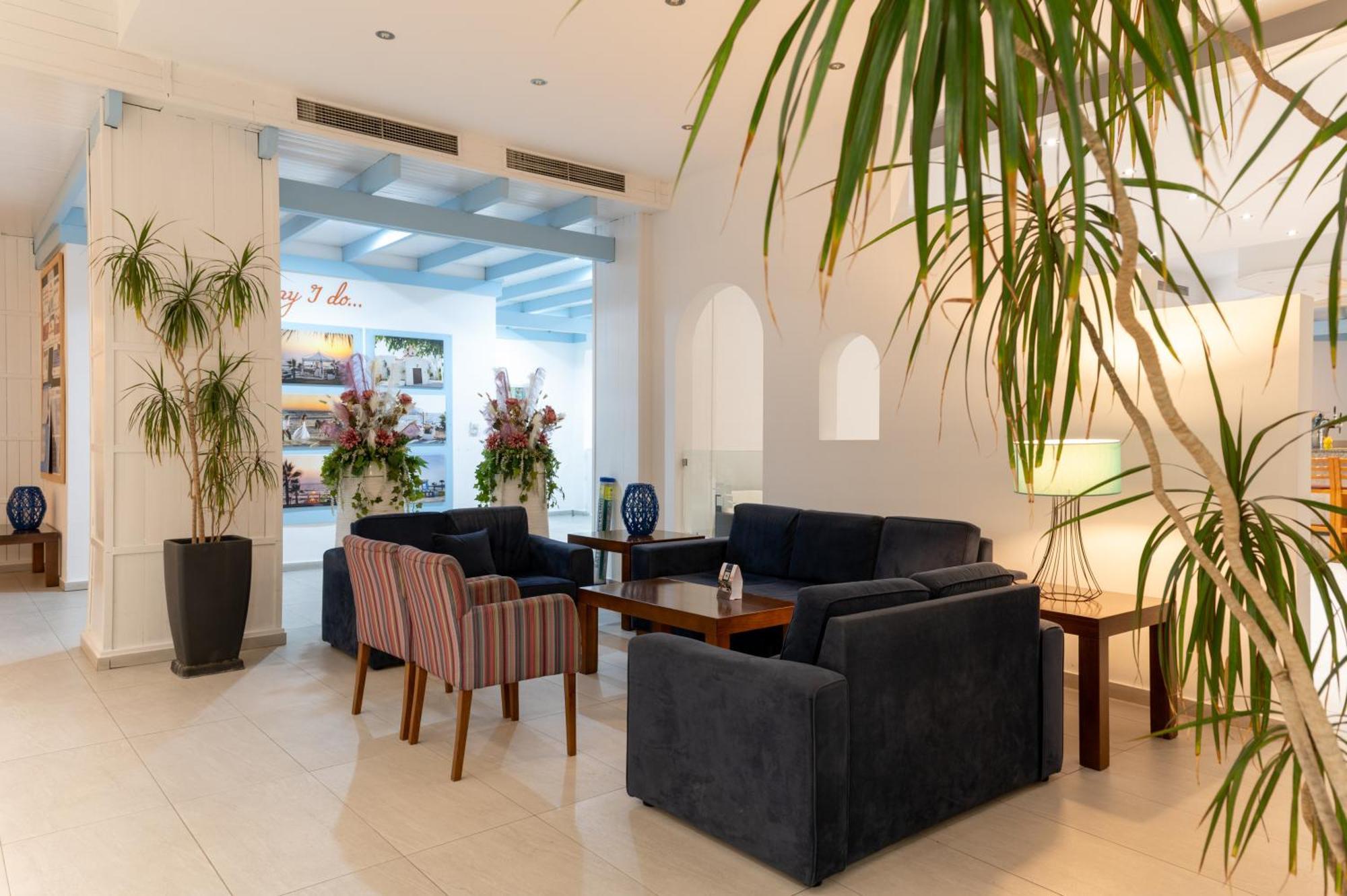Kefalos Damon Hotel Apartments Paphos Ngoại thất bức ảnh