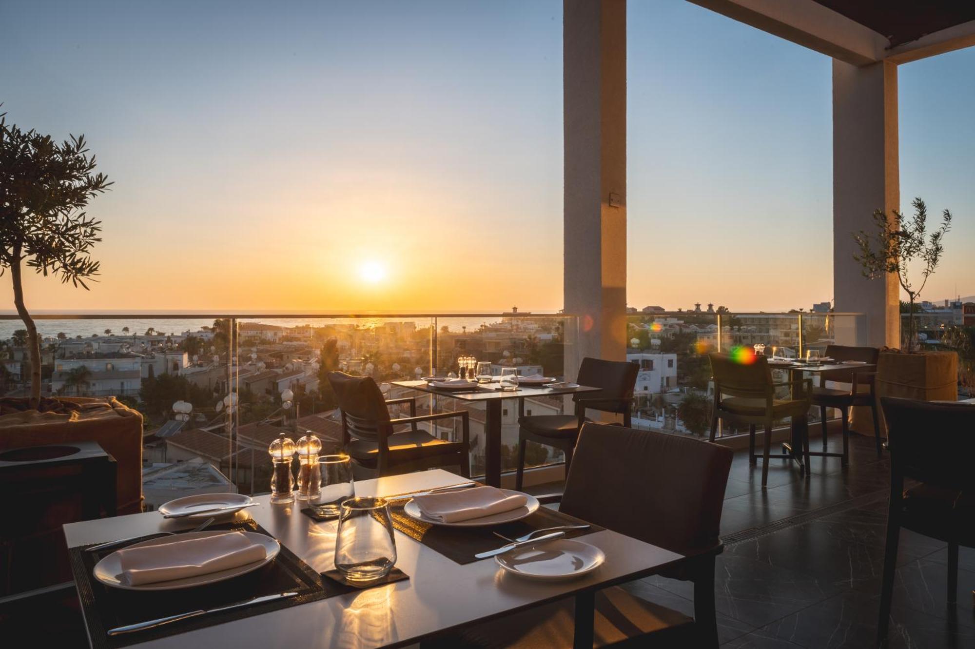 Kefalos Damon Hotel Apartments Paphos Ngoại thất bức ảnh