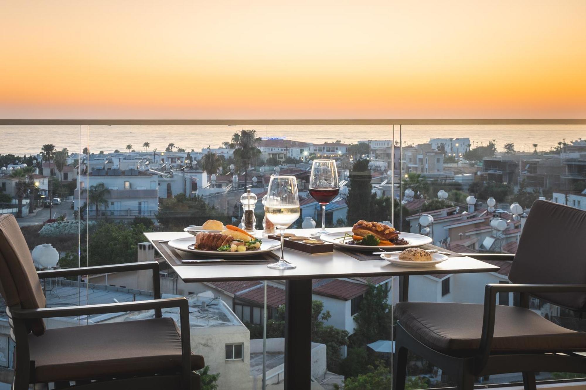 Kefalos Damon Hotel Apartments Paphos Ngoại thất bức ảnh